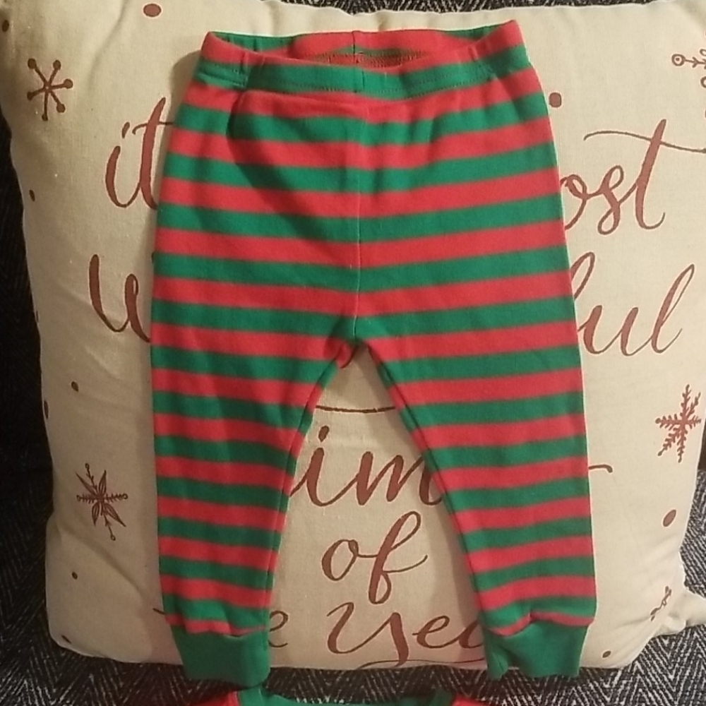 Carters Xmas Pajamas size 12months - Picture 3 of 4